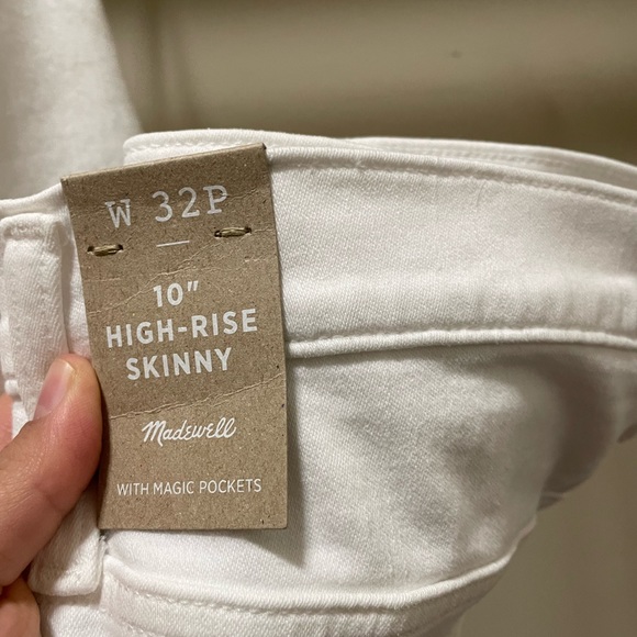 Petite 10 high rise skinny jeans in pure white - Picture 6 of 8